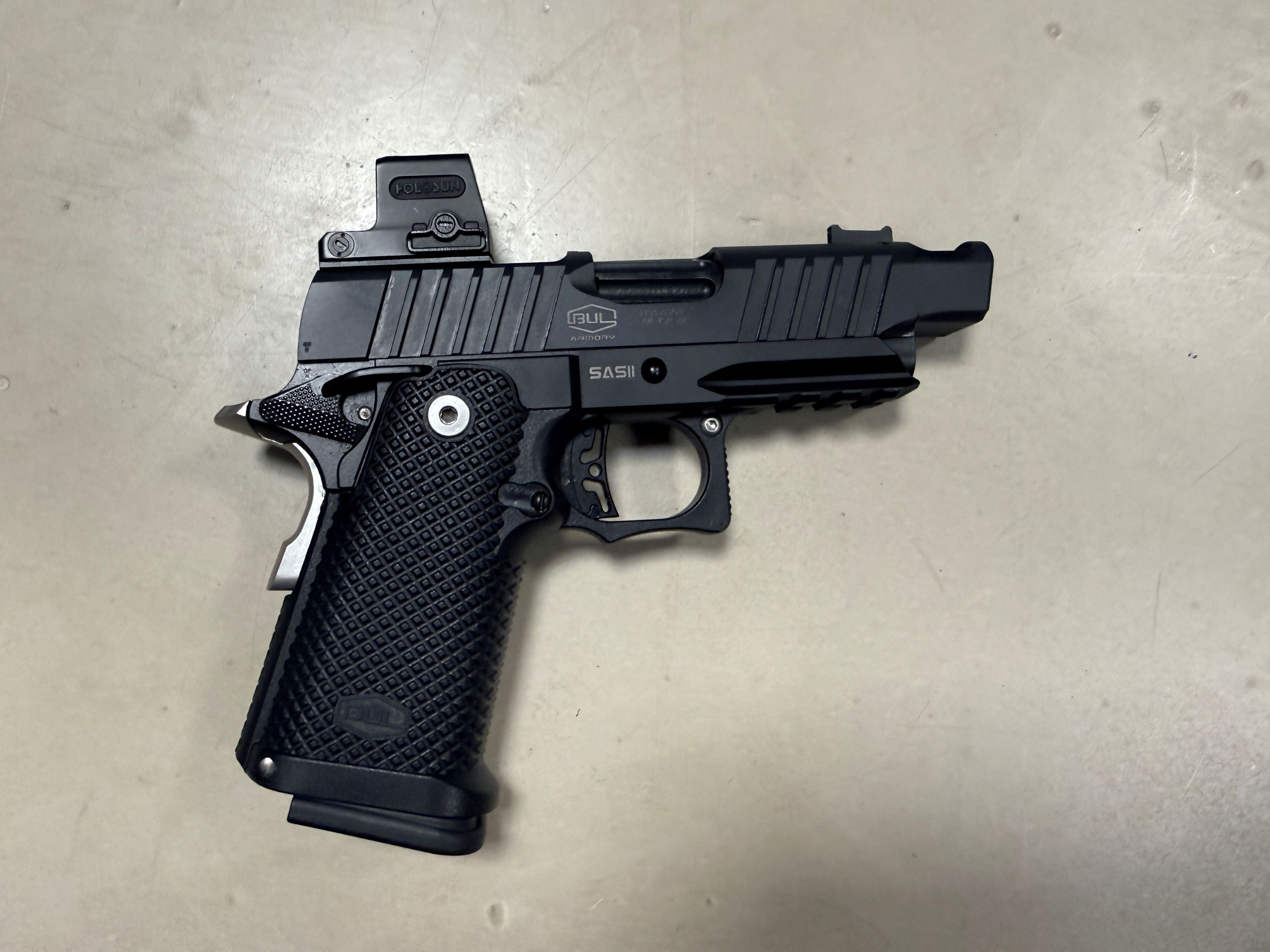 PISTOLET BUL ARMORY SAS II ULTRALIGHT COMP  CALIBRE 9 X 19