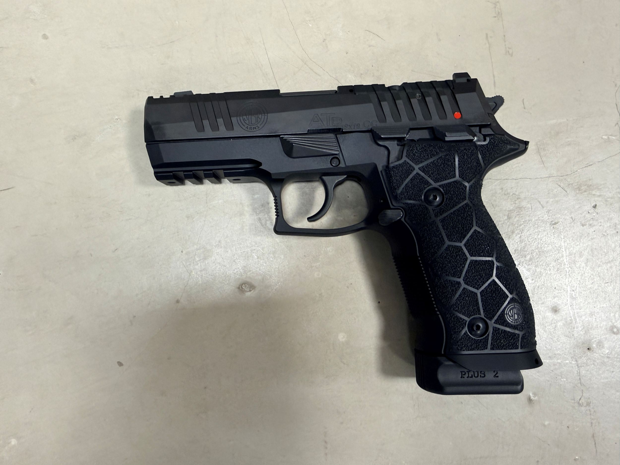 PISTOLET STEYR ATD COMPACT AVEC COMPENSATEUR CAL 9X19