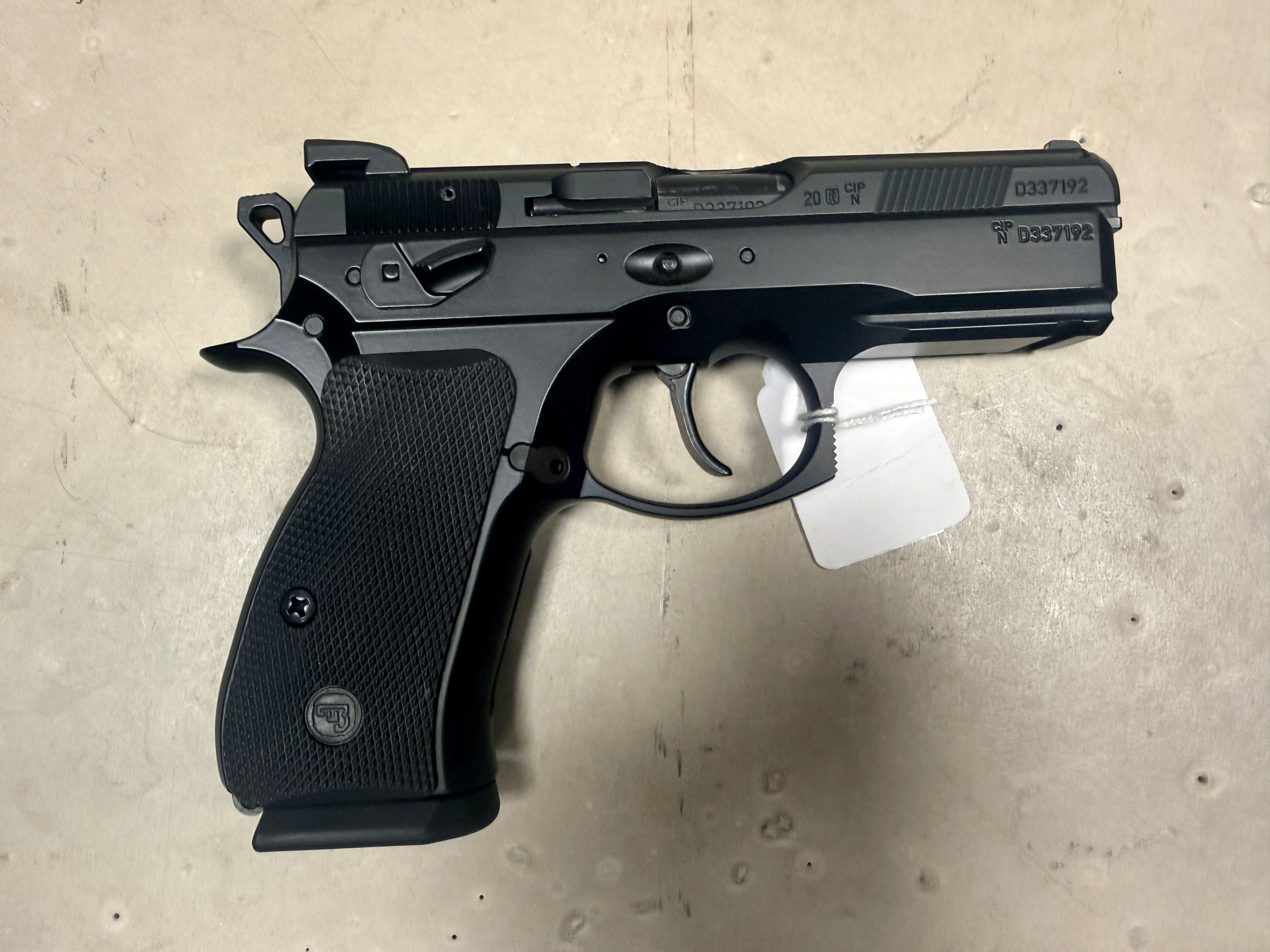 PISTOLET CZ 75 P-01 COMPACT OMEGA