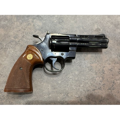 REVOLVER COLT PYTHON 357 MAGNUM 4 "